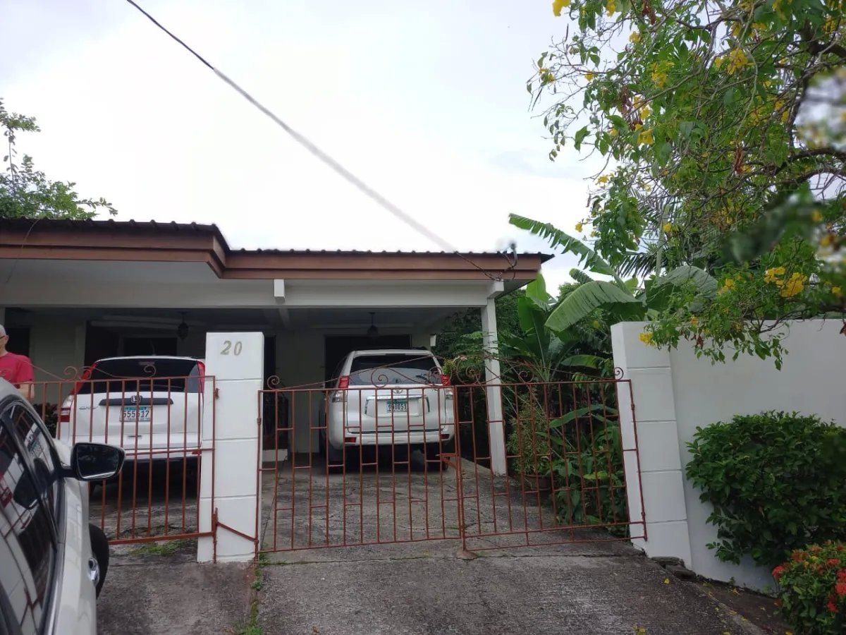 Casa en venta en El Ingenio, Club X
