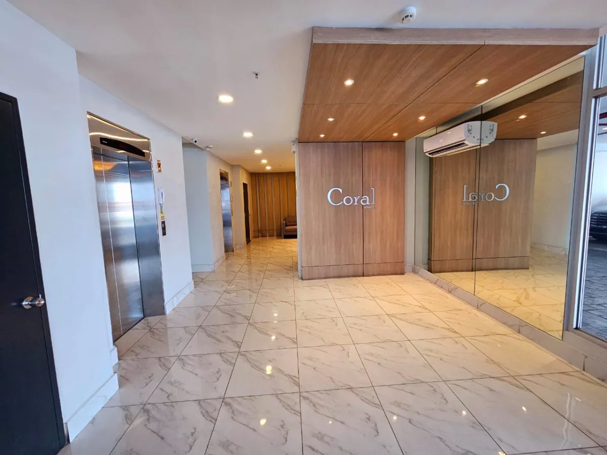 Venta de apartamento en PH Coral Towers, Parque Lefevre