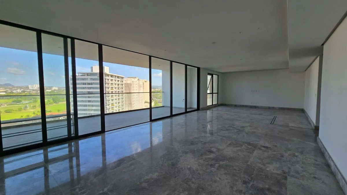 Apartment For Sale in Santa Maria