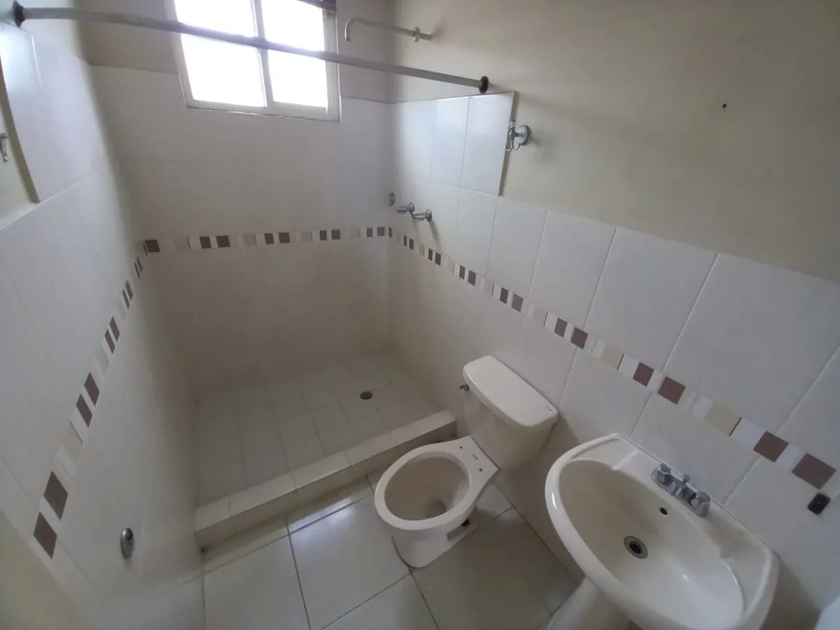 Venta de casa reposeída en Villa Lucre, Paseo Real