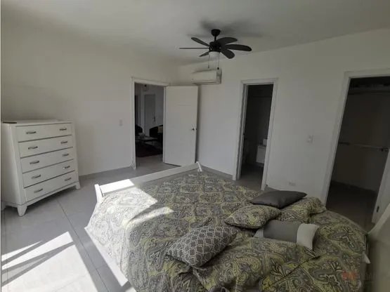 Venta de apartamento amoblado en Coco del Mar