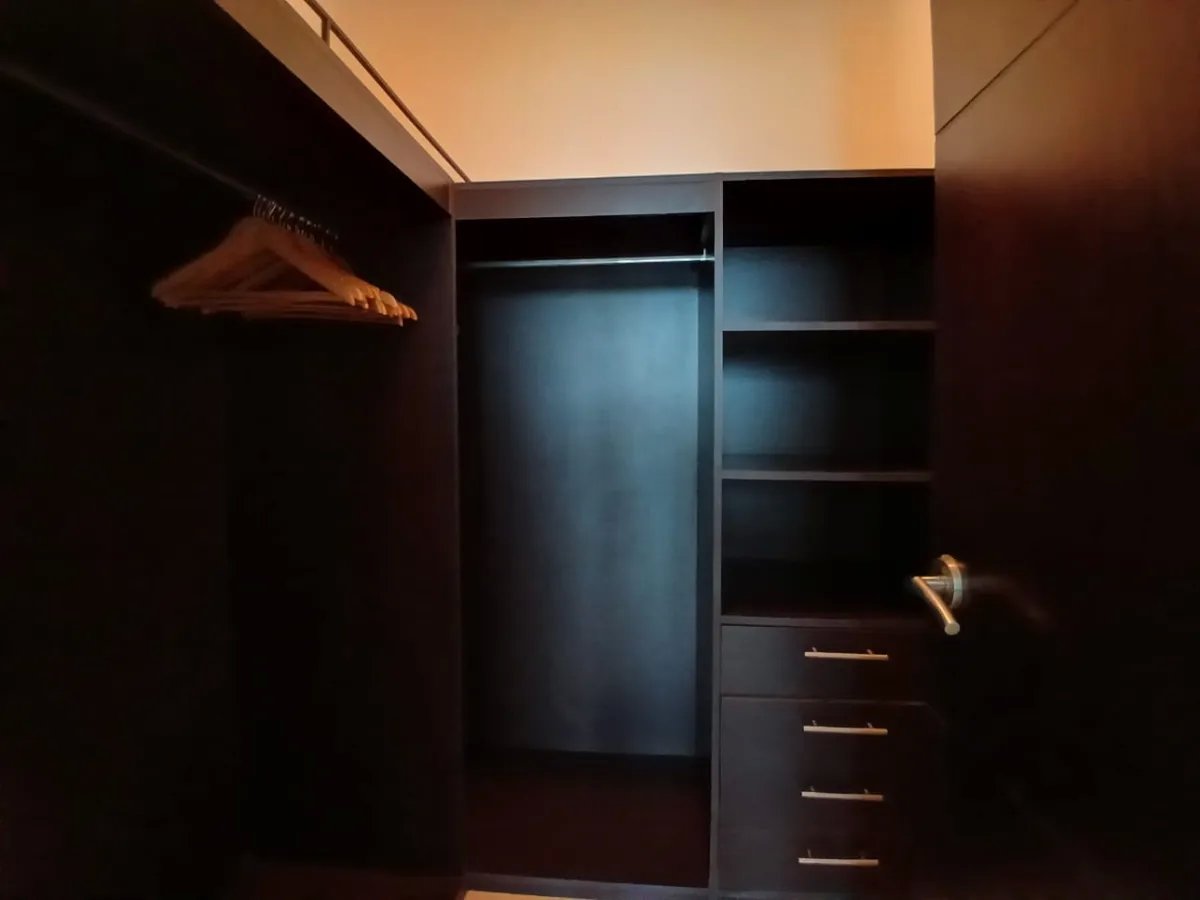 Apartment For Rent in avenida balboa