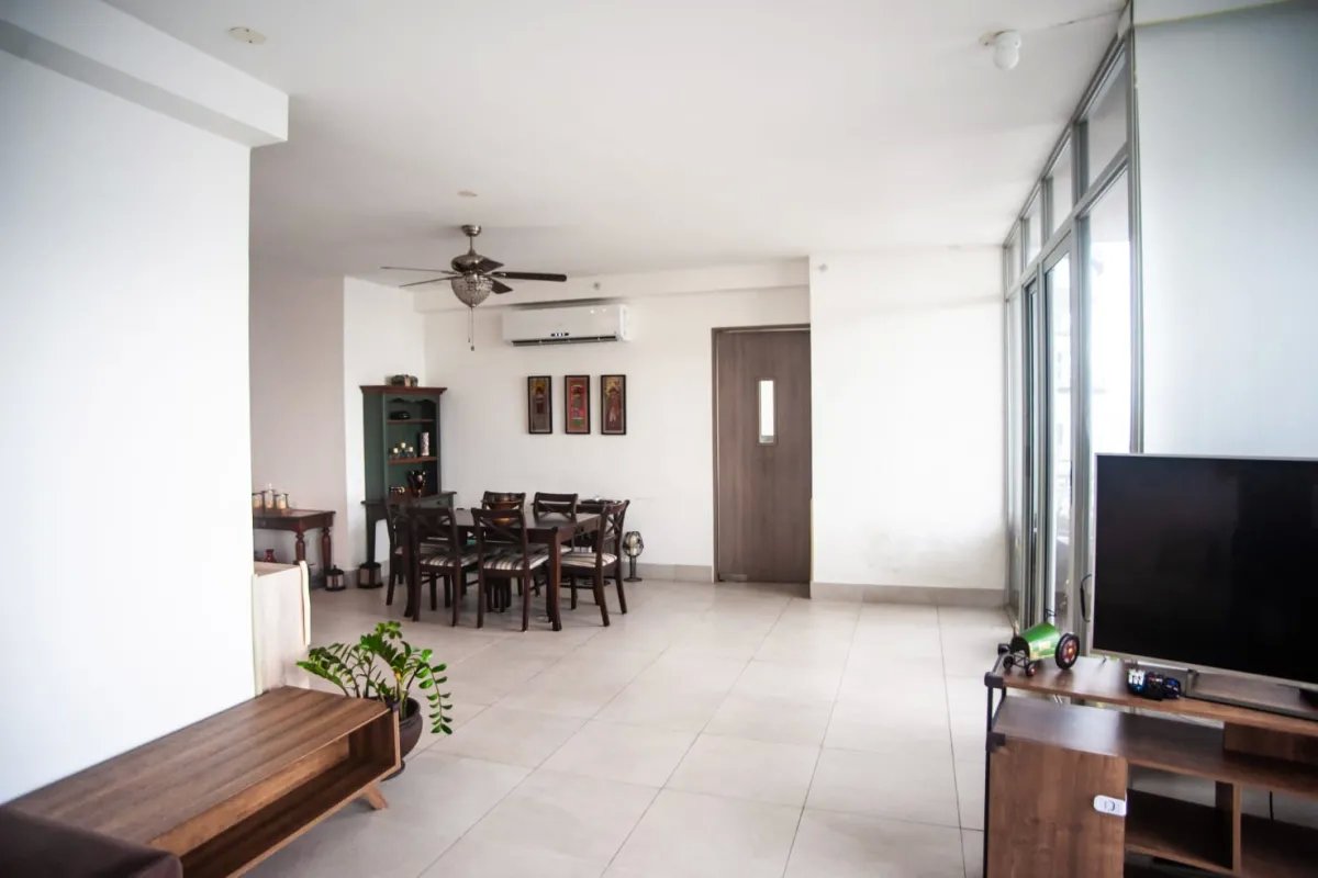 Apartment For Sale in ph luxor