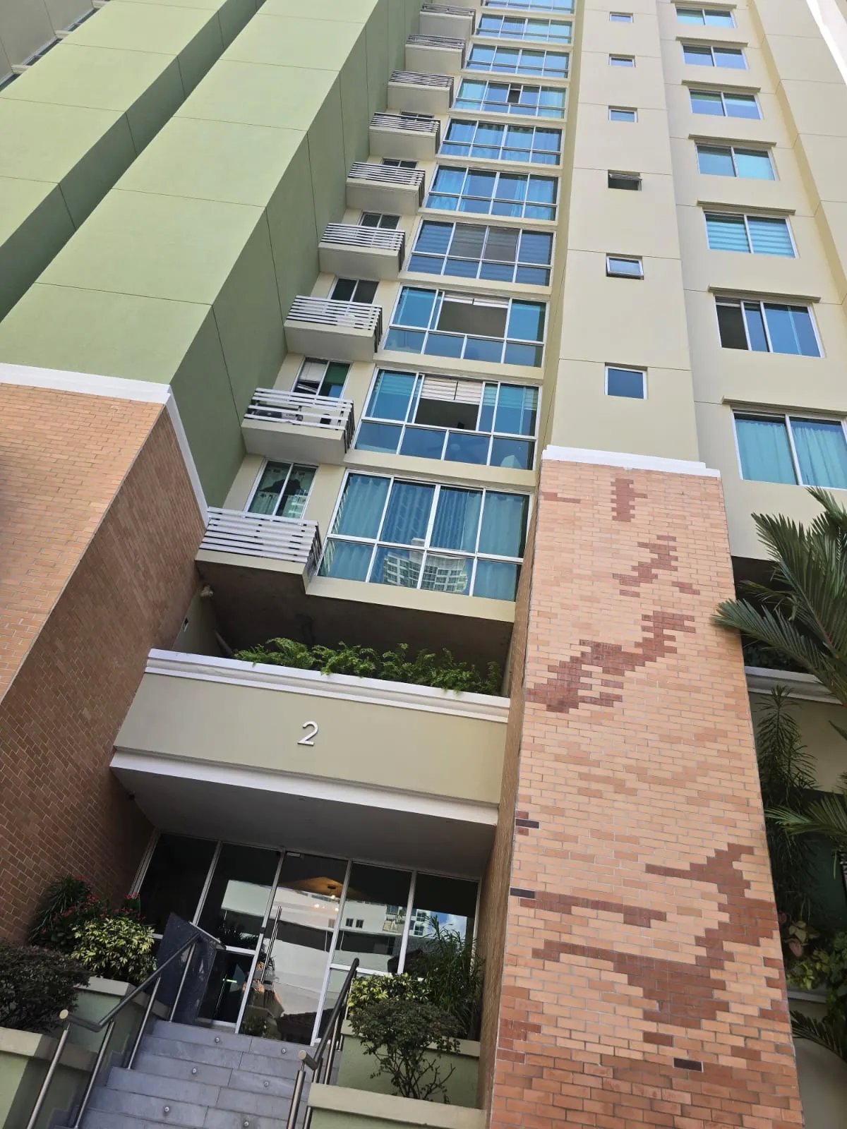 Venta de hermoso apartamento en P.H. Green Bay en Costa Del Este ( B/ ...