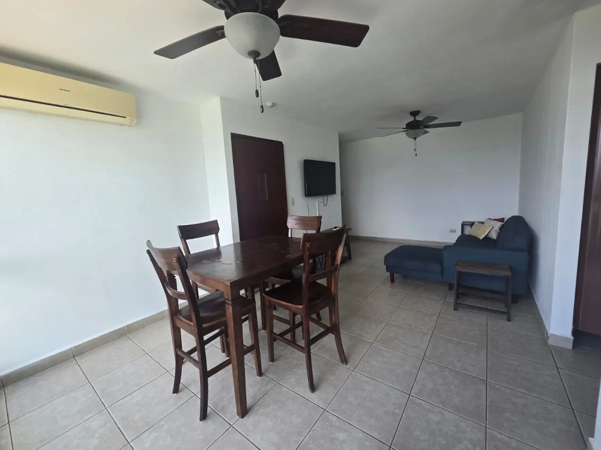 Apartment For Sale in green bay