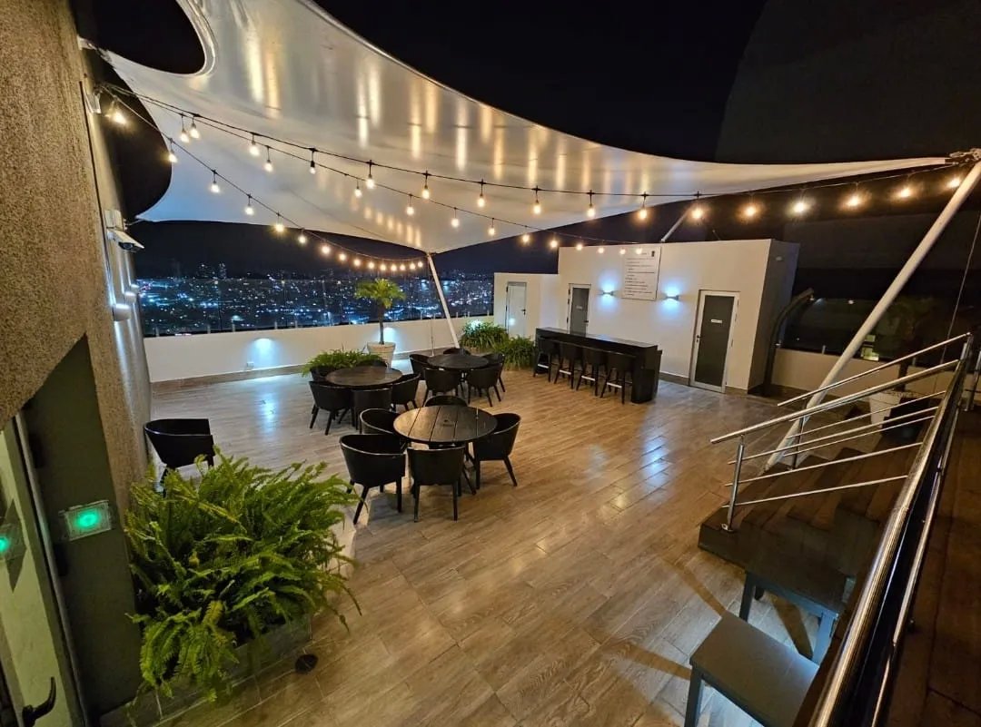 Se vende apartamento (Penthouse) en PH Luxor, La Cresta, Bella Vista
