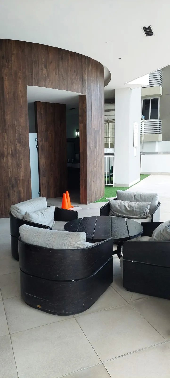 Apartment For Sale in ph luxor