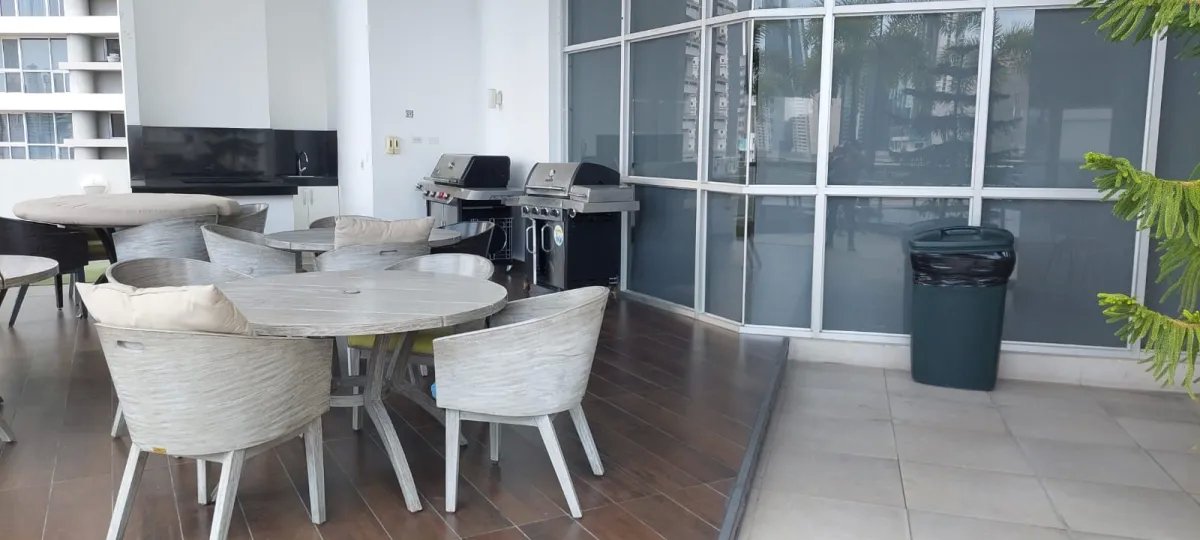 Apartment For Sale in ph luxor