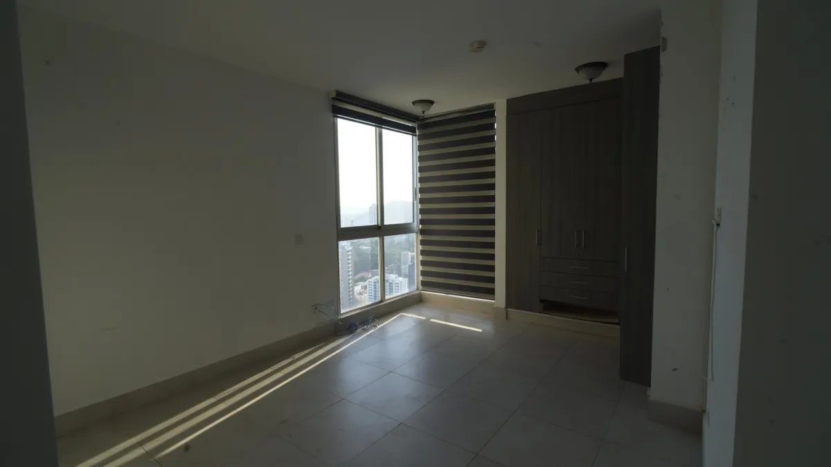 Apartment For Sale in ph luxor