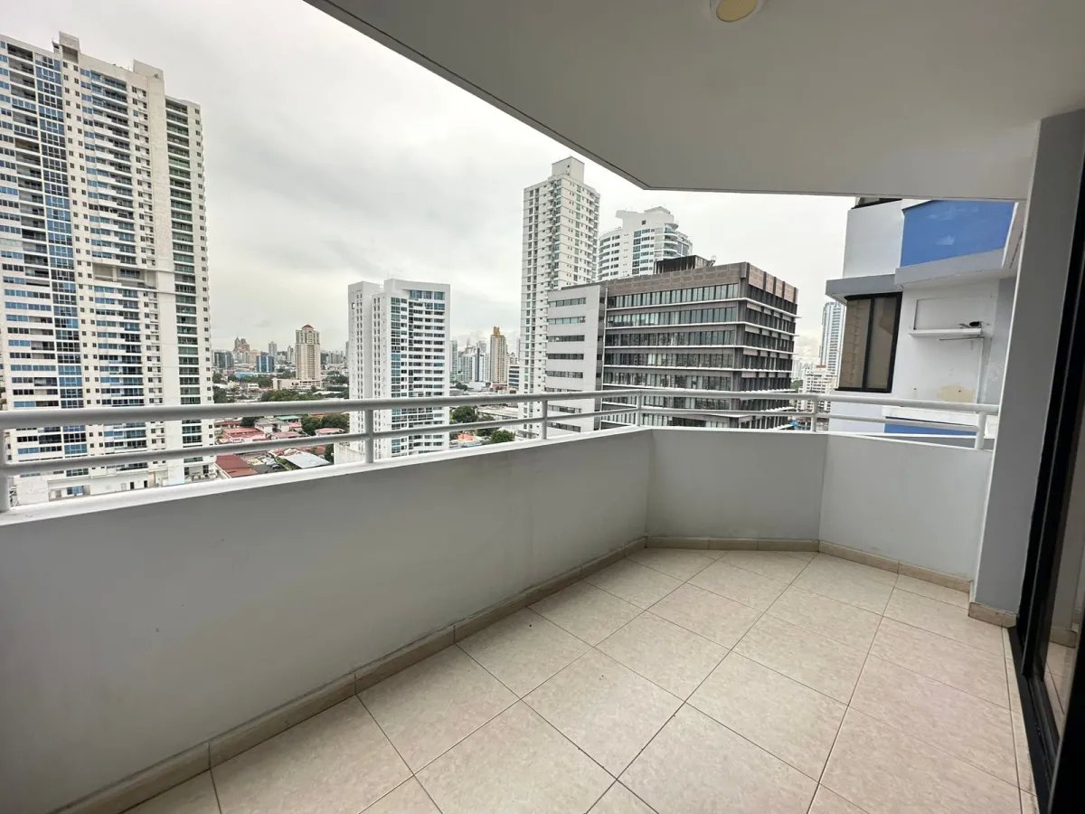 Venta apartamento PH Plaza Real, San francisco