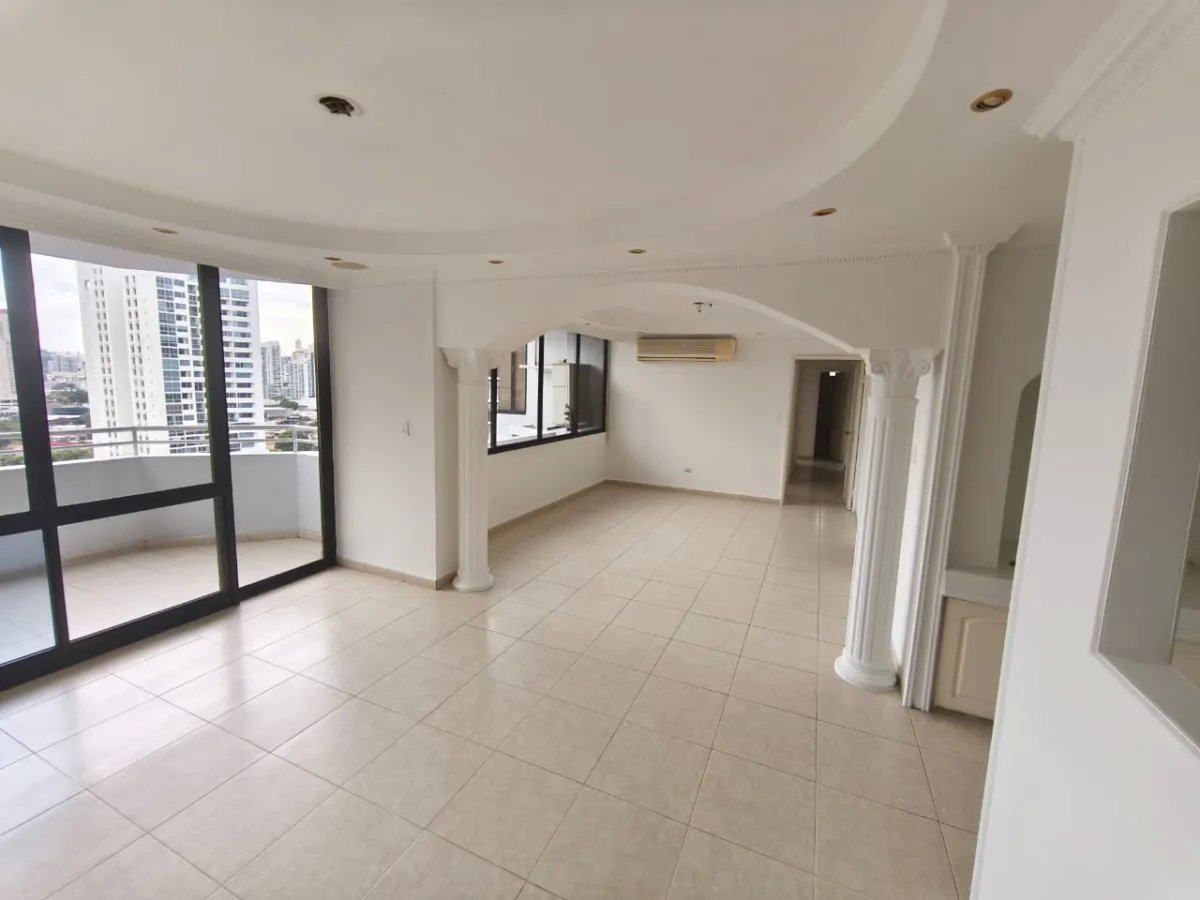 Venta apartamento PH Plaza Real, San francisco