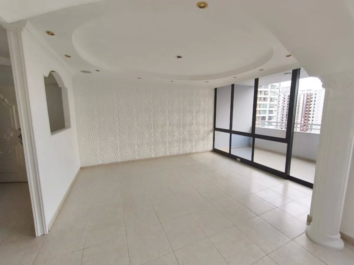 Venta apartamento PH Plaza Real, San francisco