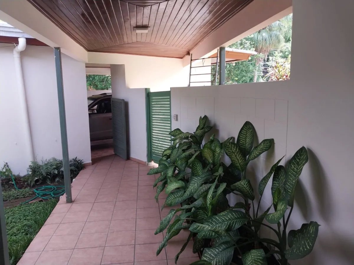 Se vende hermosa casa en b/ 399,000