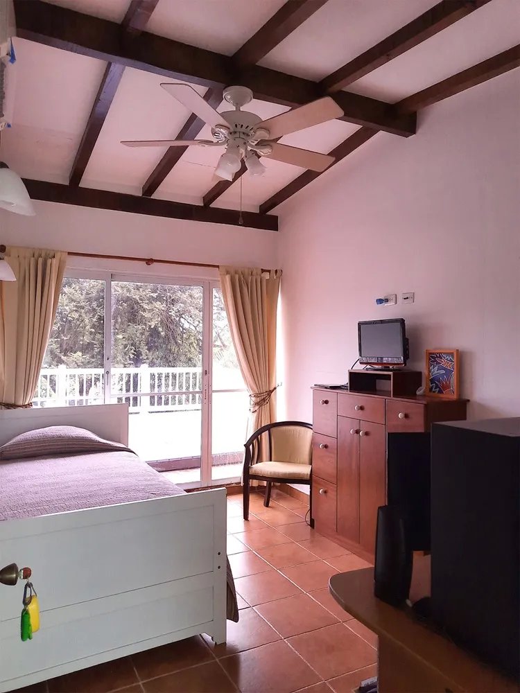 Se vende hermosa casa unifamiliar  en $350,000. ubicada en Villas del Decameron, Villa 292