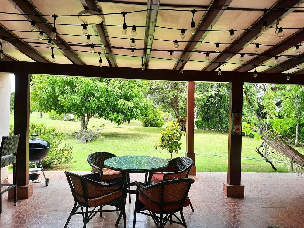 Se vende hermosa casa unifamiliar  en $350,000. ubicada en Villas del Decameron, Villa 292