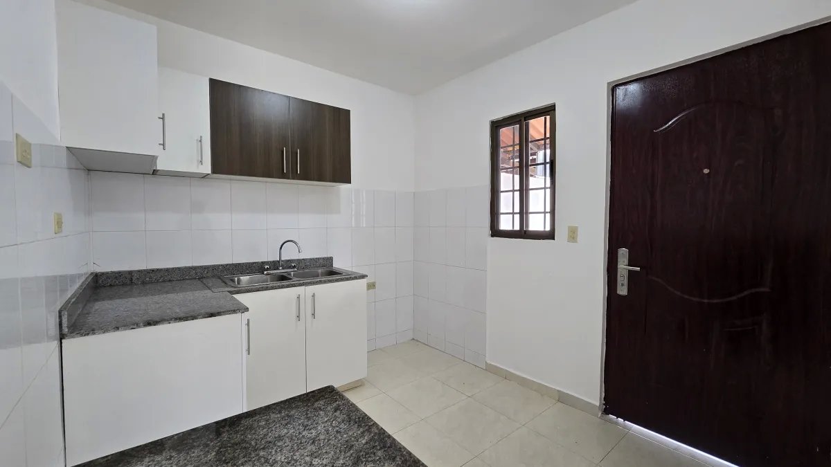 Duplex For Sale in Las Cumbres