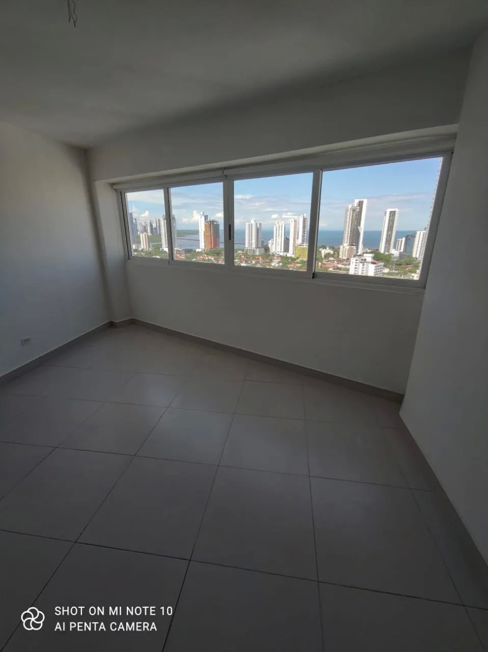 Venta de apartamento en San Francisco, cerca del Parque Omar