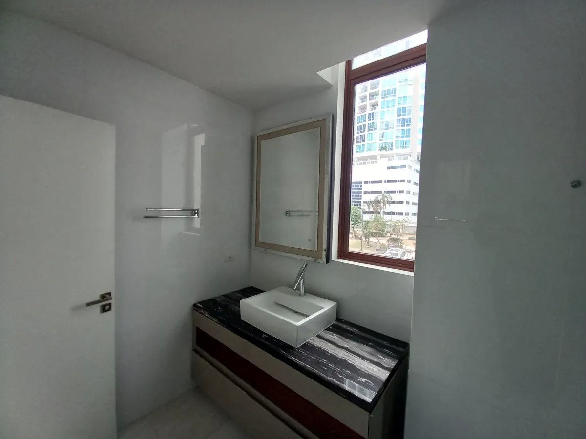 Venta de apartamento reposeido, PH Residences, Punta Pacifica