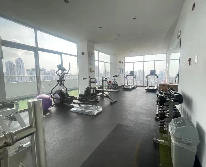 Apartment For Sale in El Carmen