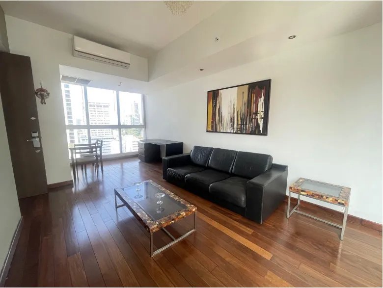 Apartment For Sale in Via España