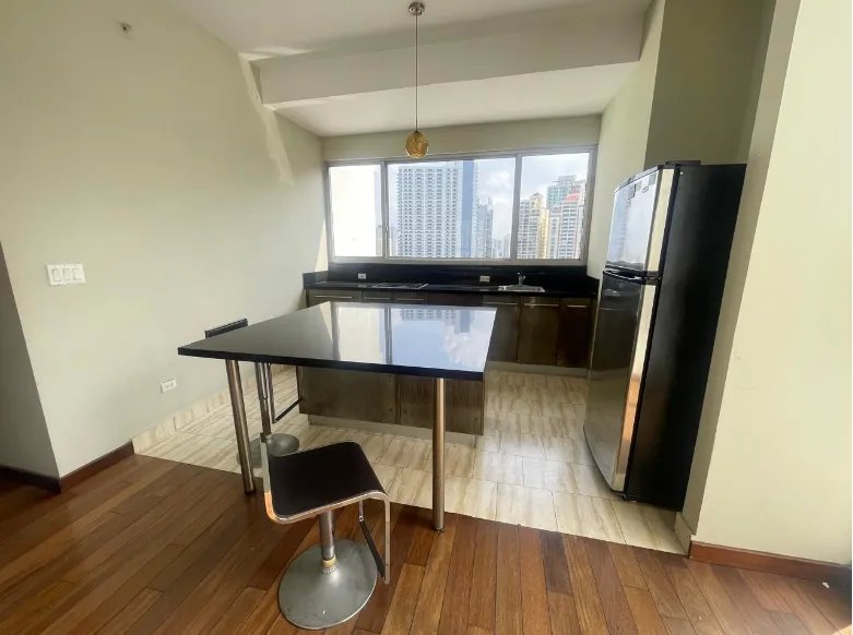 Apartment For Sale in Via España