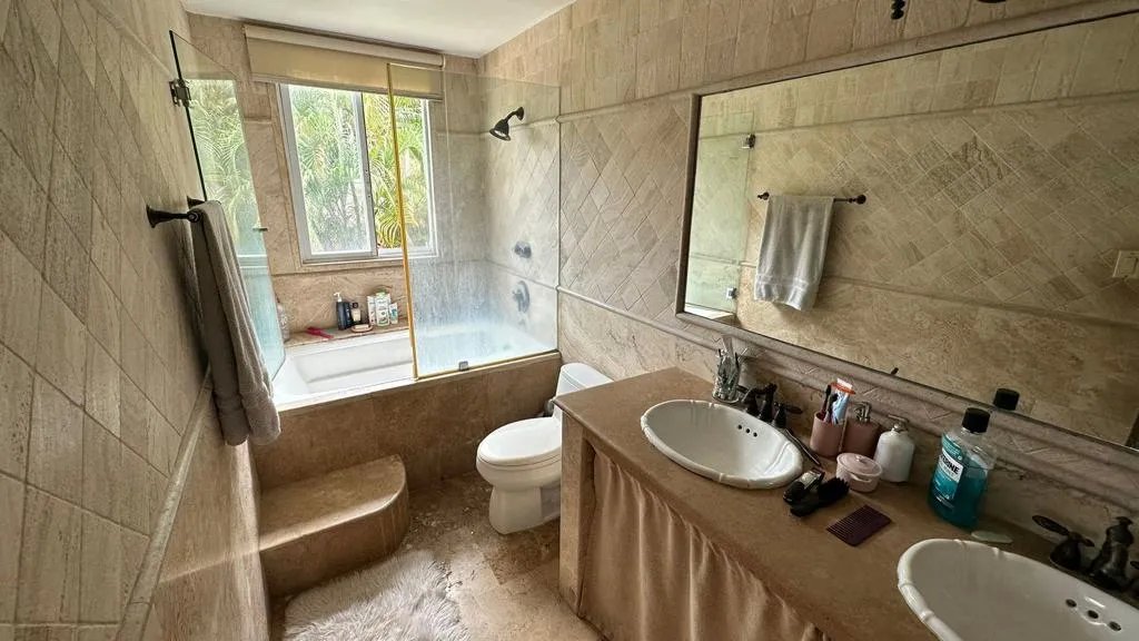 Se vende hermosa casa en Costa del Este, Costa Bella