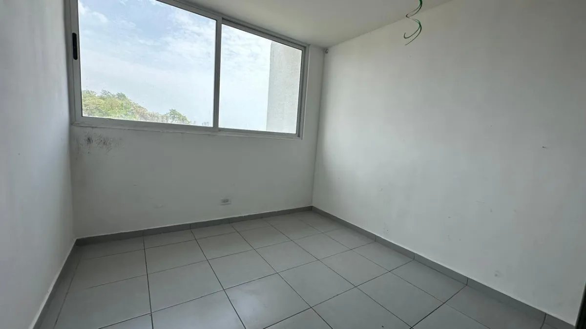 Apartment For Sale in PH Aviñon Towers