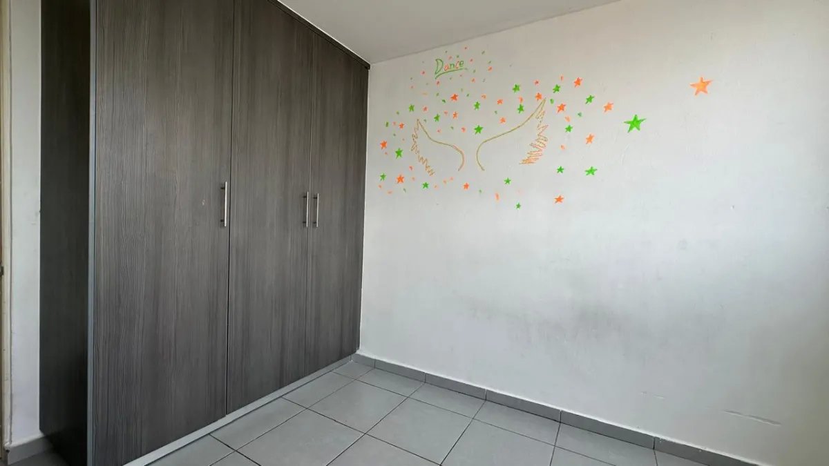 Apartment For Sale in PH Aviñon Towers