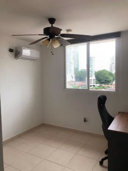 Apartment For Rent in 12 de Octubre