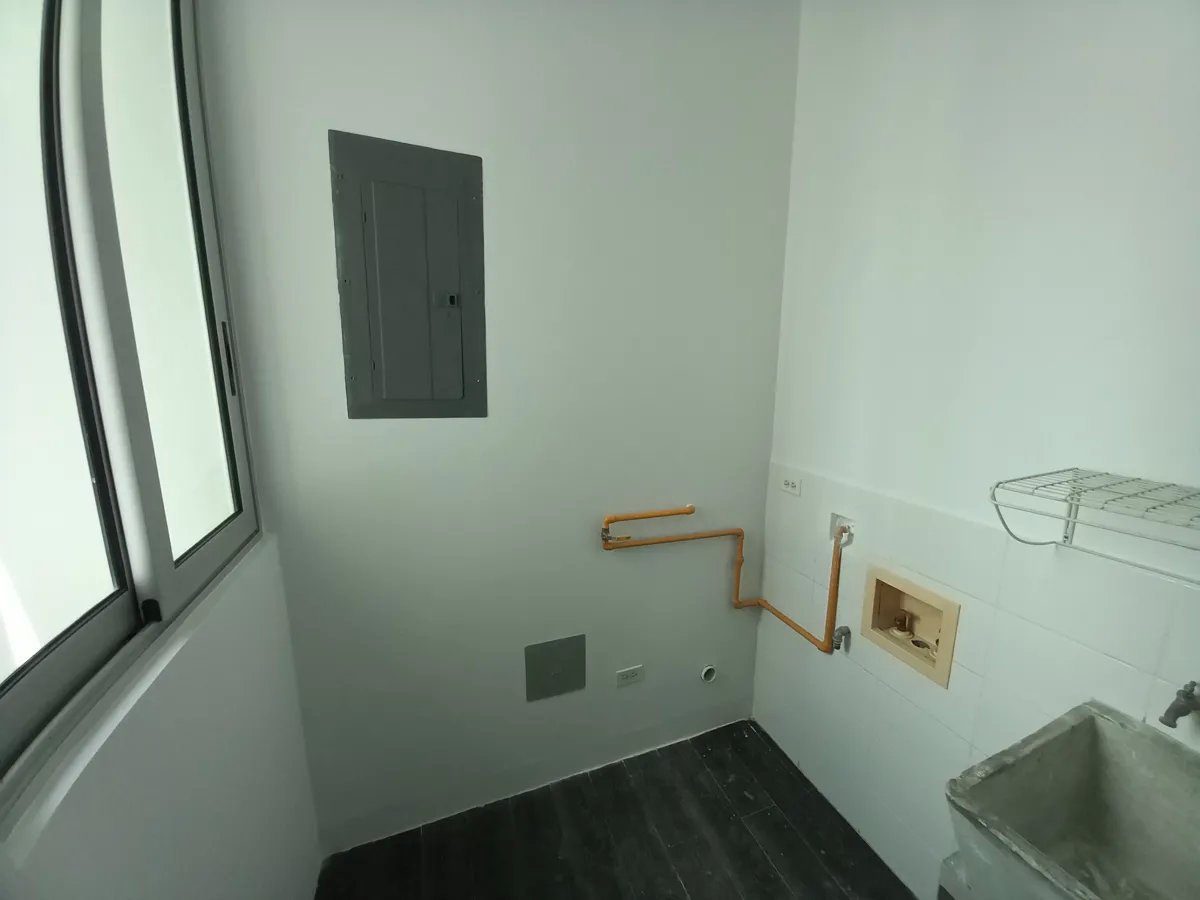 Venta de apartamento reposeído, Bella Vista, Ph Bell View Torre