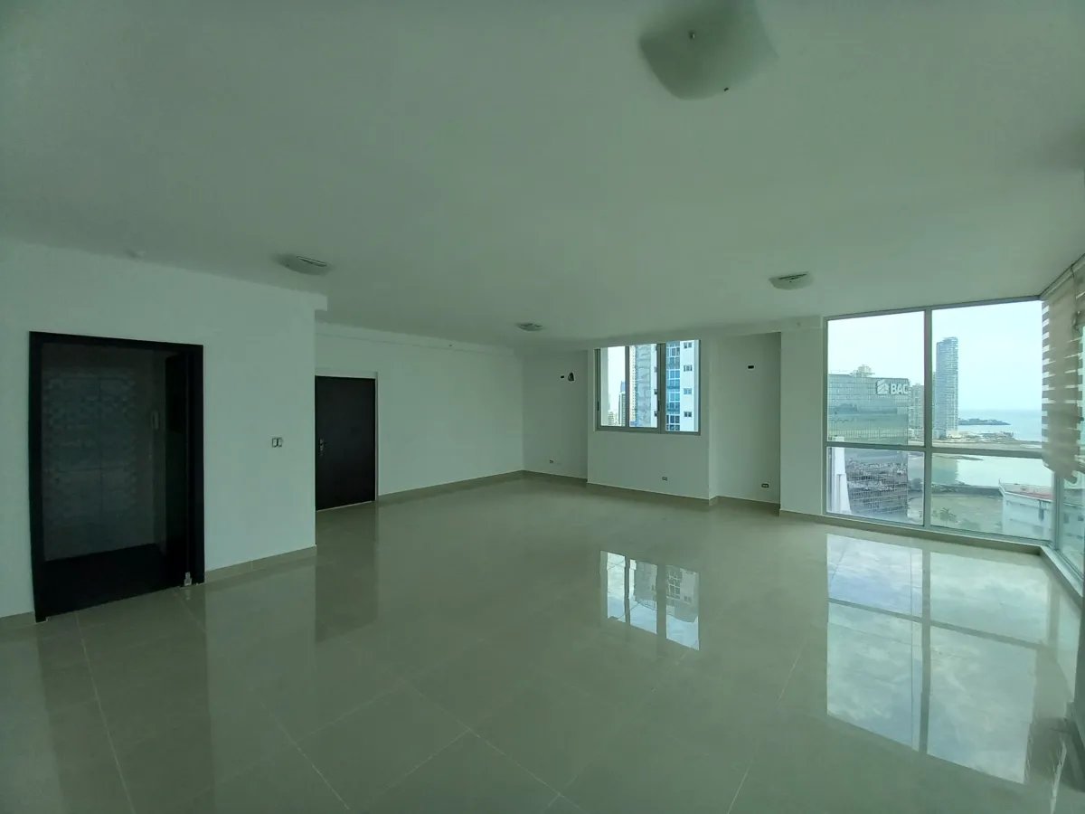 Venta de apartamento reposeído, Bella Vista, Ph Bell View Torre