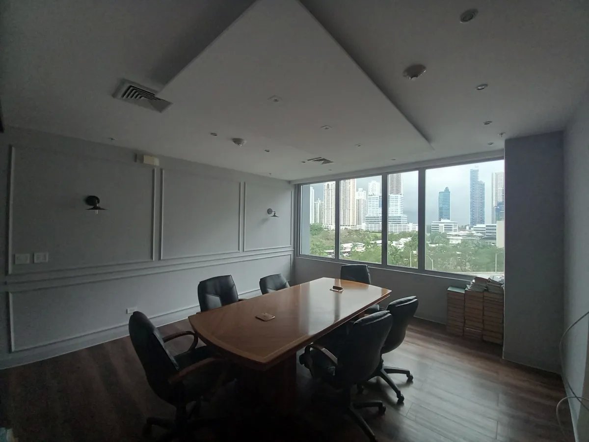 Office For Sale in Boulevard Costa del Este