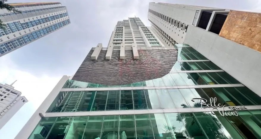 Venta de Apartamento Reposeído en Avenida Balboa, PH Belle View