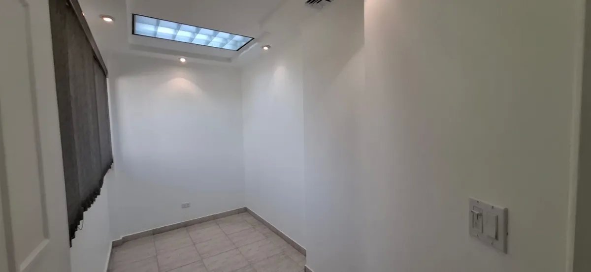 Venta de Consultorio en Consultorios América  Vía España