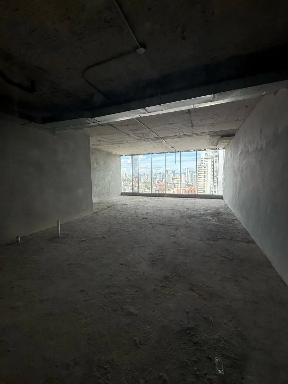 Se vende local comercial en Avenida Balboa
