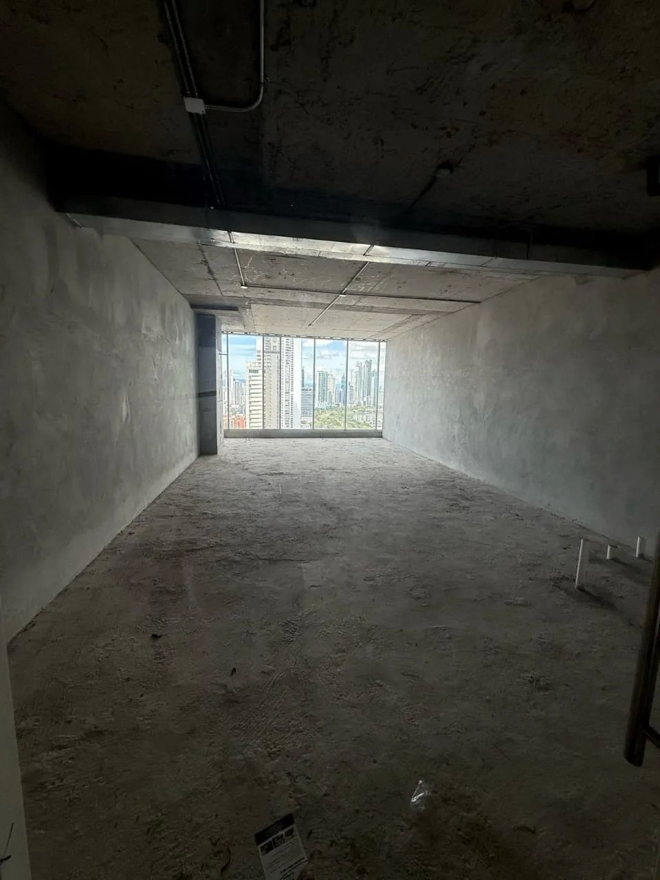 Se vende local comercial en Avenida Balboa