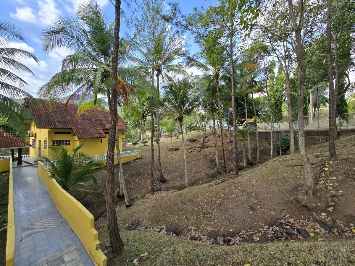 Mobile Home For Sale in Las Cumbres