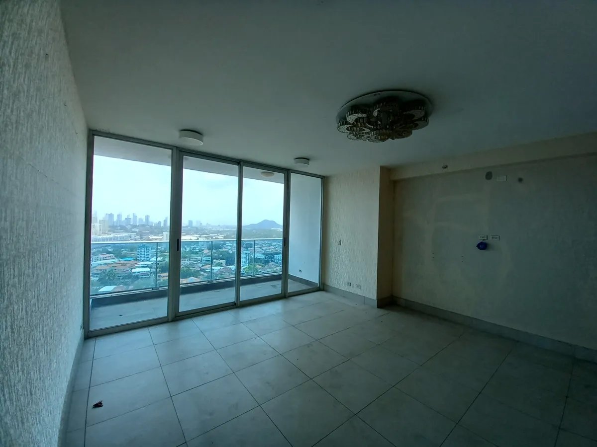 Apartment For Sale in Calle Dos Mares