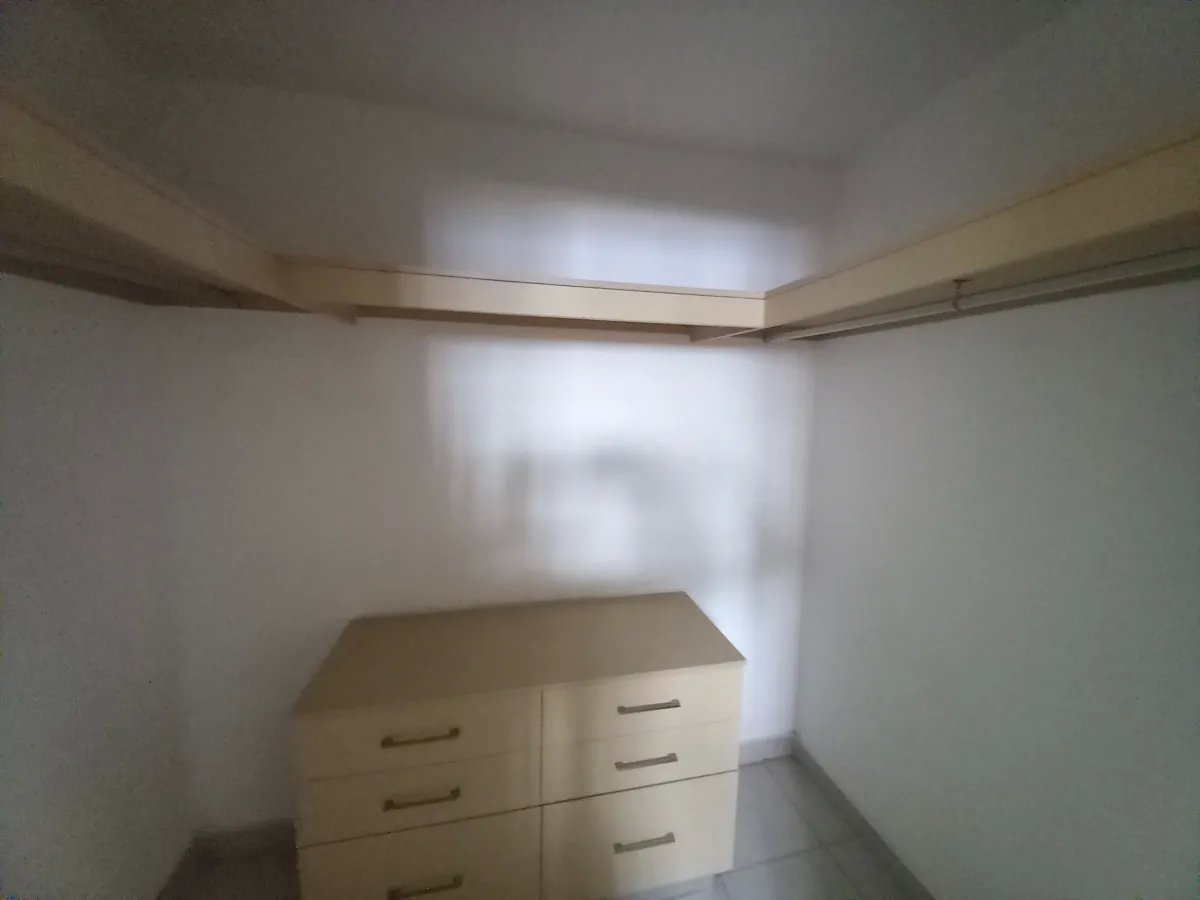 Venta de casa reposeída, Paseo del Norte, PH Victoria, Brisas del Golf