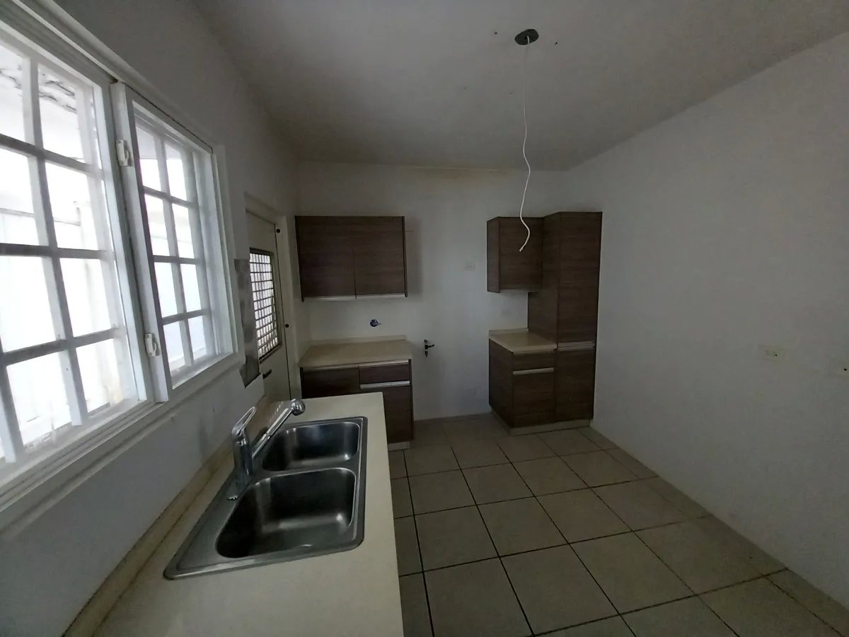 Venta de casa reposeída, Paseo del Norte, PH Victoria, Brisas del Golf