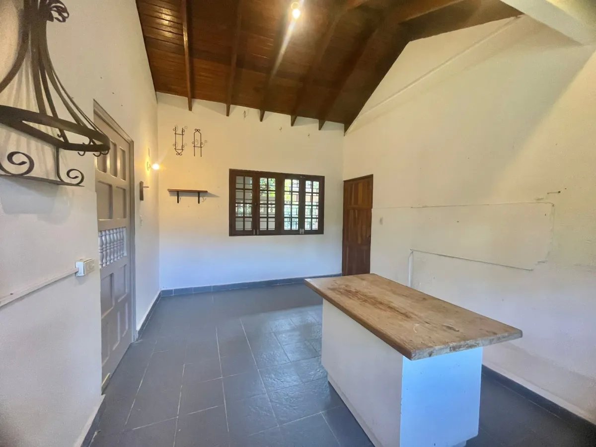 Remate de casa en Las Cumbres