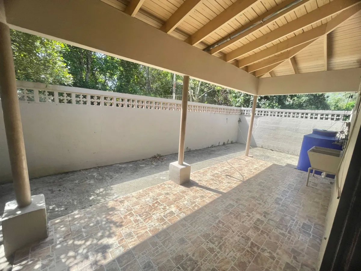 Remate de casa en Las Cumbres