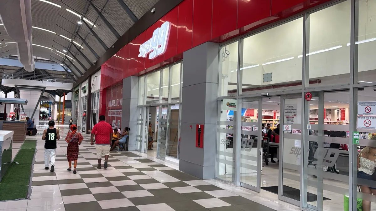 Alquiler de local comercial en Megamall, Panamá Este
