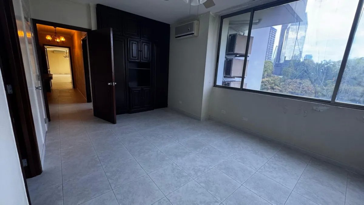 Apartment For Sale in Bella Vista