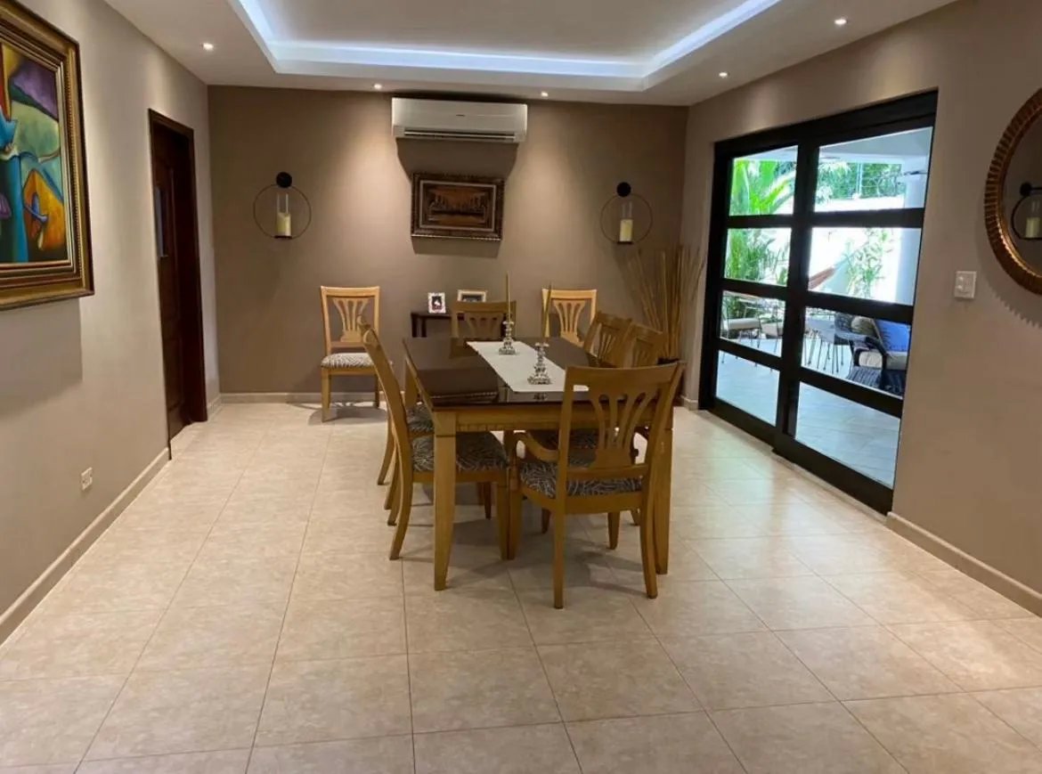 Venta de casa en Costa del Este
