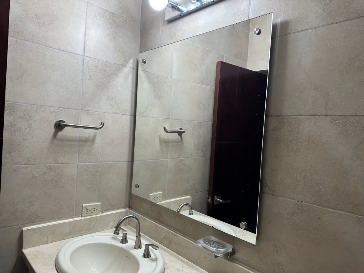 ALQUILER DE  APARTAMENTO EN CLAYTON