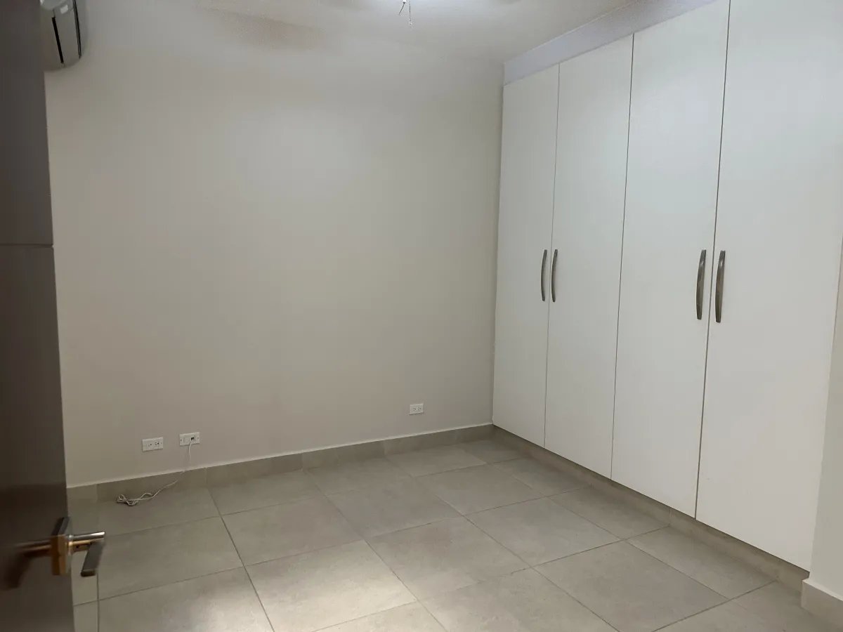 ALQUILER DE  APARTAMENTO EN CLAYTON