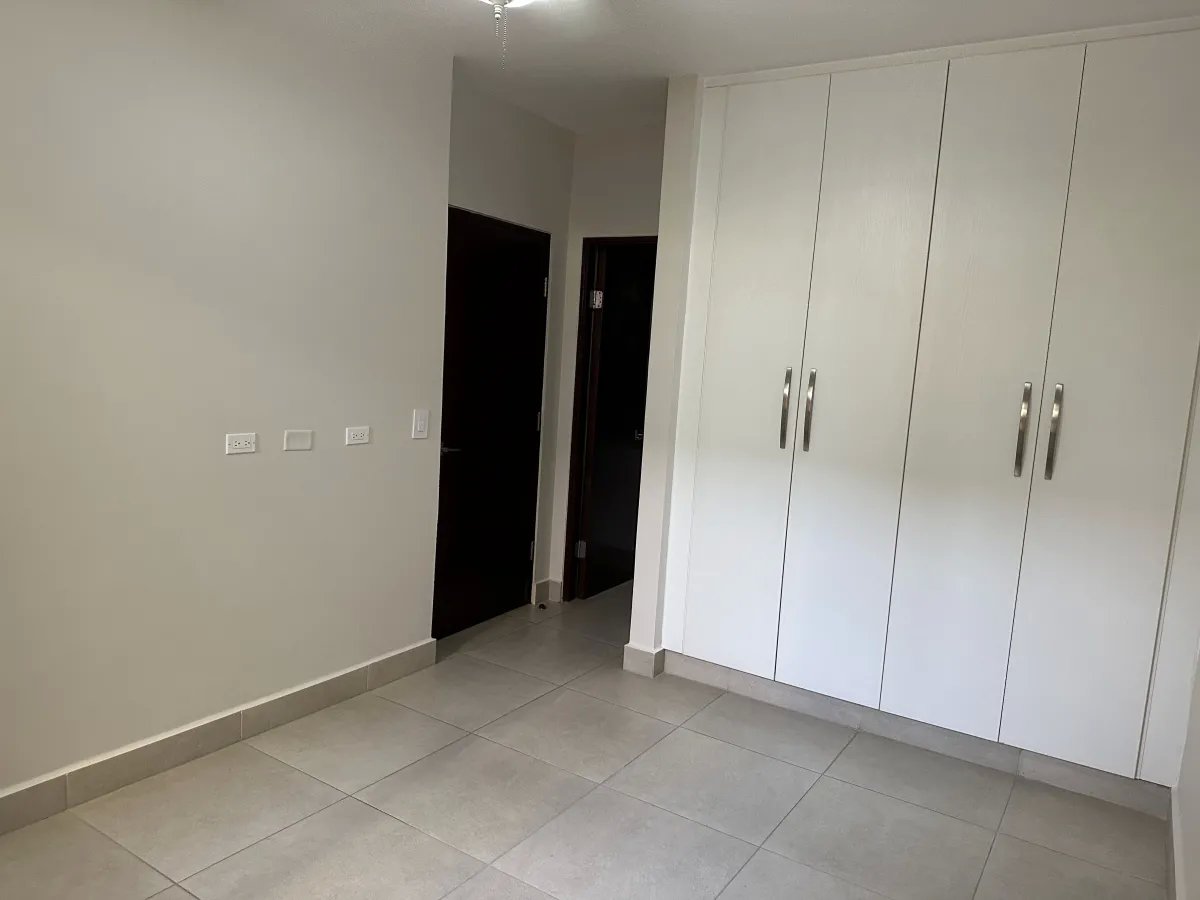 ALQUILER DE  APARTAMENTO EN CLAYTON