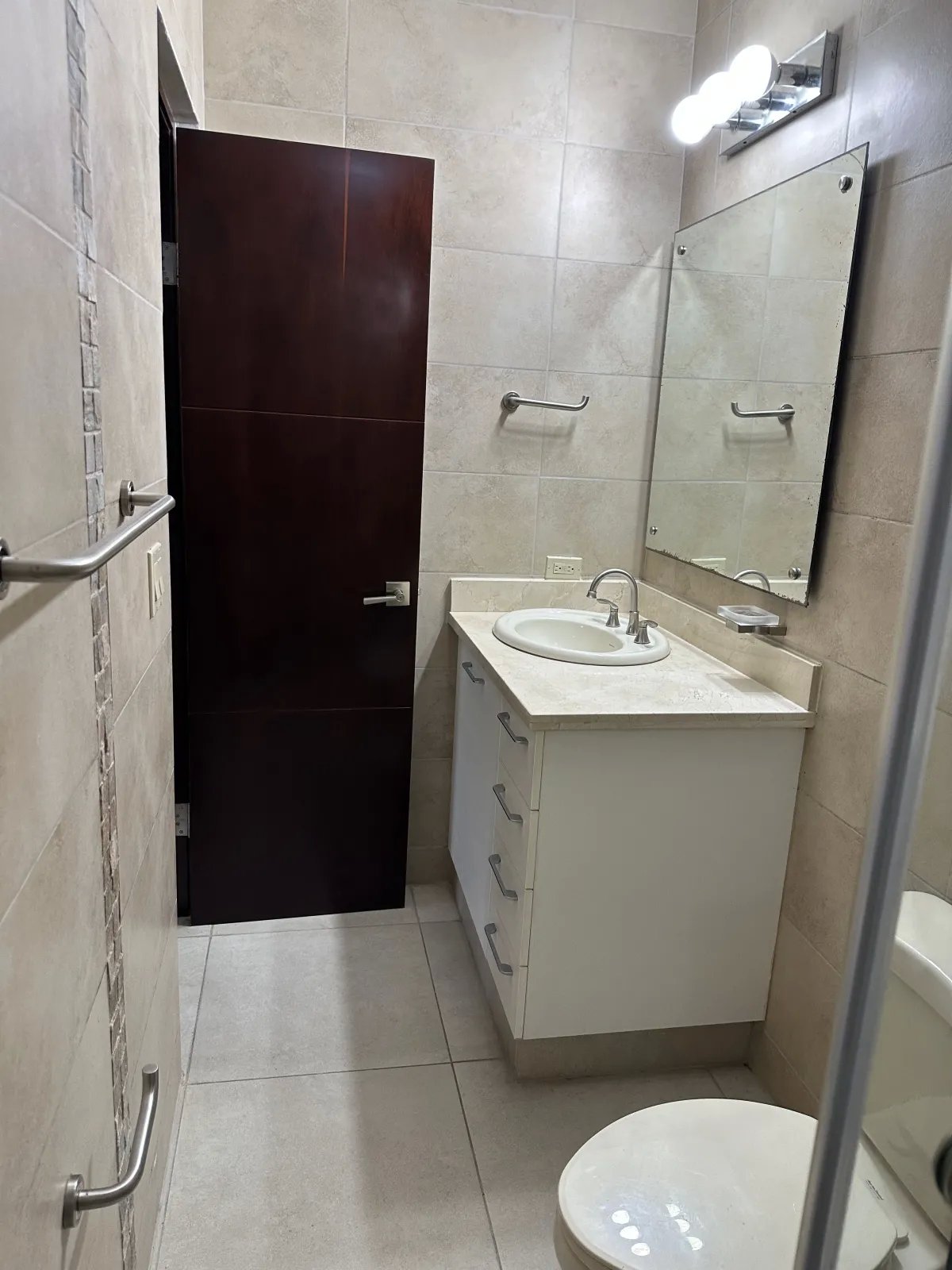 ALQUILER DE  APARTAMENTO EN CLAYTON