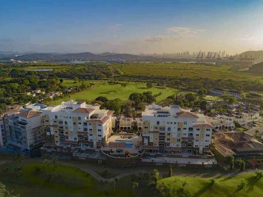 Venta de Apartamento Amoblado en Tucán Country Club  Cocolí, Panamá